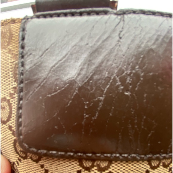 PRELOVED AUTHENTIC VINTAGE GUCCI CROSSBODY SLING BAG - Picture 5 of 8